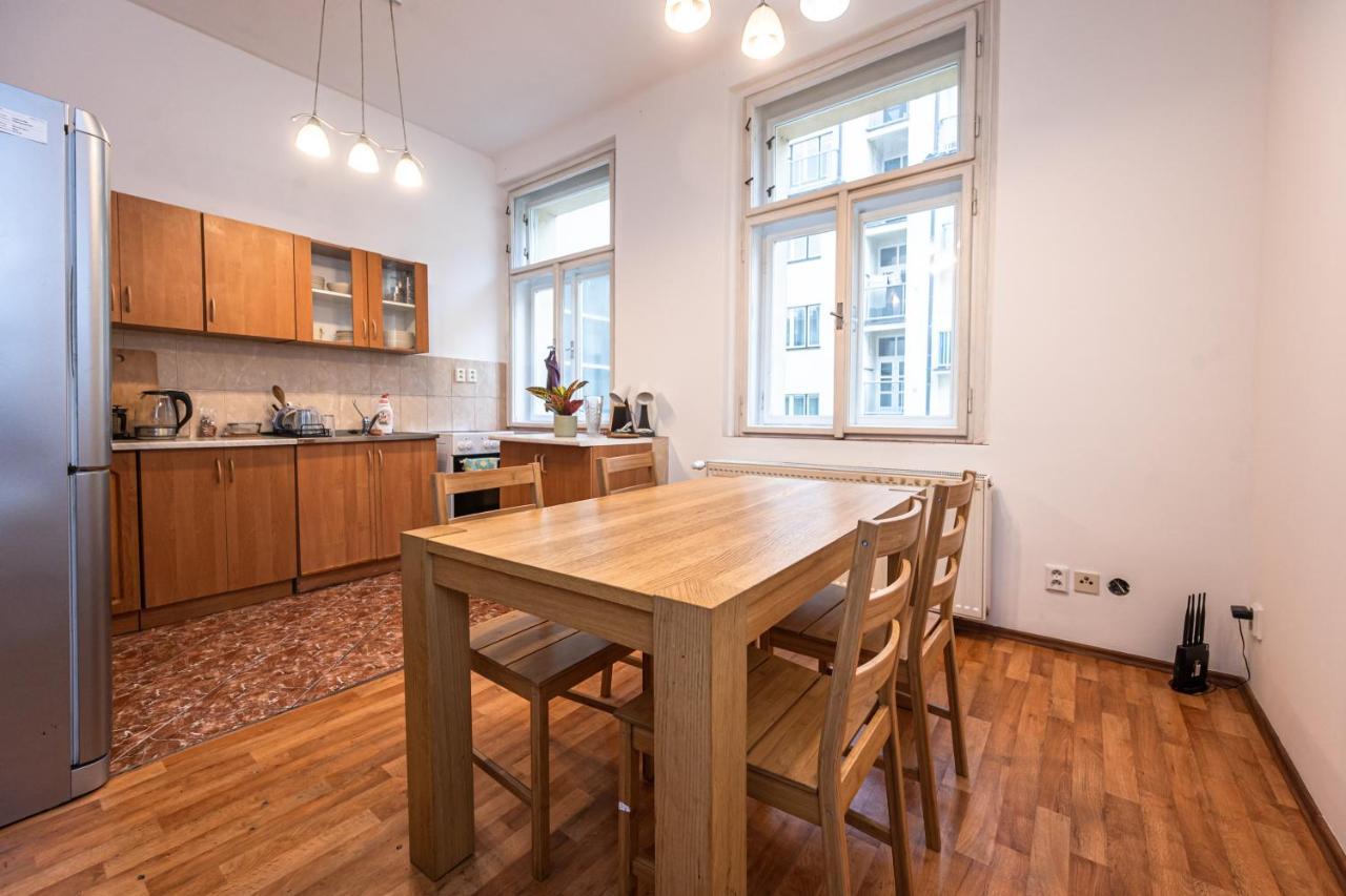 Apartment Lublanska 48 프라하 외부 사진