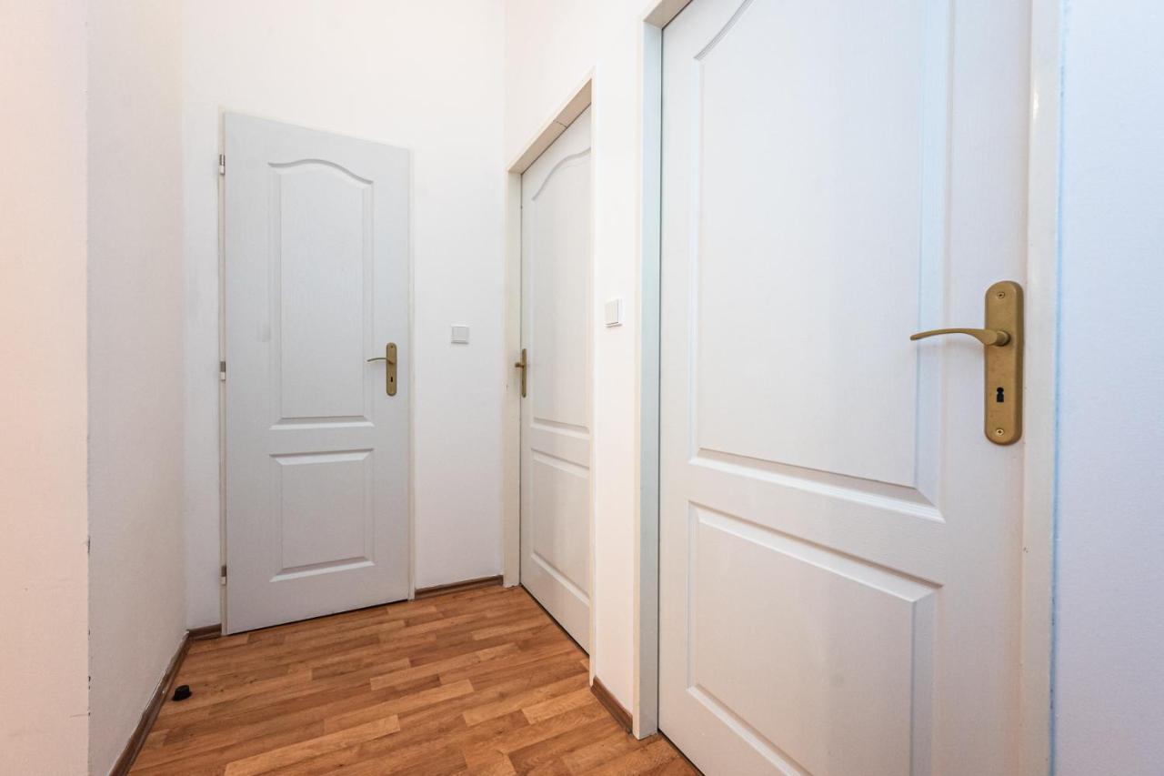 Apartment Lublanska 48 프라하 외부 사진